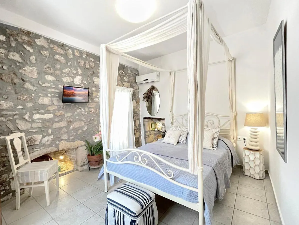 Four Seasons Of Bliss At Sohora Hotel Rethymno  Rethymno (Crete)