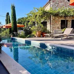 North Point Bed & Breakfast Antipata (Erisos)